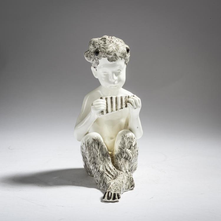 Bild 2 zu Objekt, 'Seated Pan playing the flute', c. 1900, Hans Stoltenberg-Lerche, Goldscheider, Wien, 162C 483