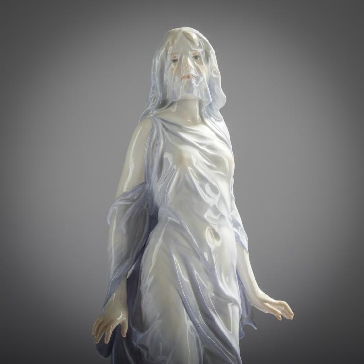 Bild 7 zu Objekt, 'Clock case with girl as Future, two children as Day and Night', 1901-04, Paul Helmig, Meissen, 161E 1152