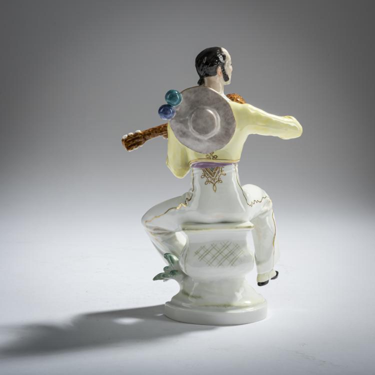 Bild 2 zu Objekt, 'Spaniard with Lute', 1933, Paul Scheurich, Meissen, 161E 1177