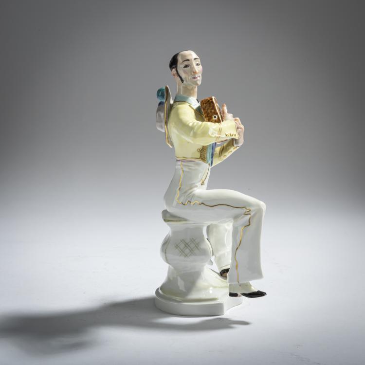 Bild 3 zu Objekt, 'Spaniard with Lute', 1933, Paul Scheurich, Meissen, 161E 1177