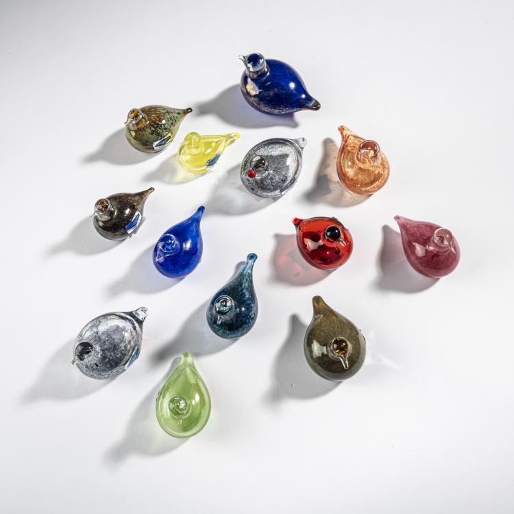 Hauptbild zu Objekt, 13 Goldh&auml;hnchen 'Hippi&auml;inen', 1983-93, Oiva Toikka, Nuutaj&auml;rvi, Notsj&ouml;; Iittala, Kalvola, 161D 830