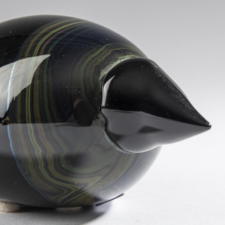 Bild 2 zu Objekt, Kleine Kr&auml;he 'Variksenpoika', 1991, Oiva Toikka, Nuutaj&auml;rvi, Notsj&ouml;; Iittala, Kalvola, 161D 854