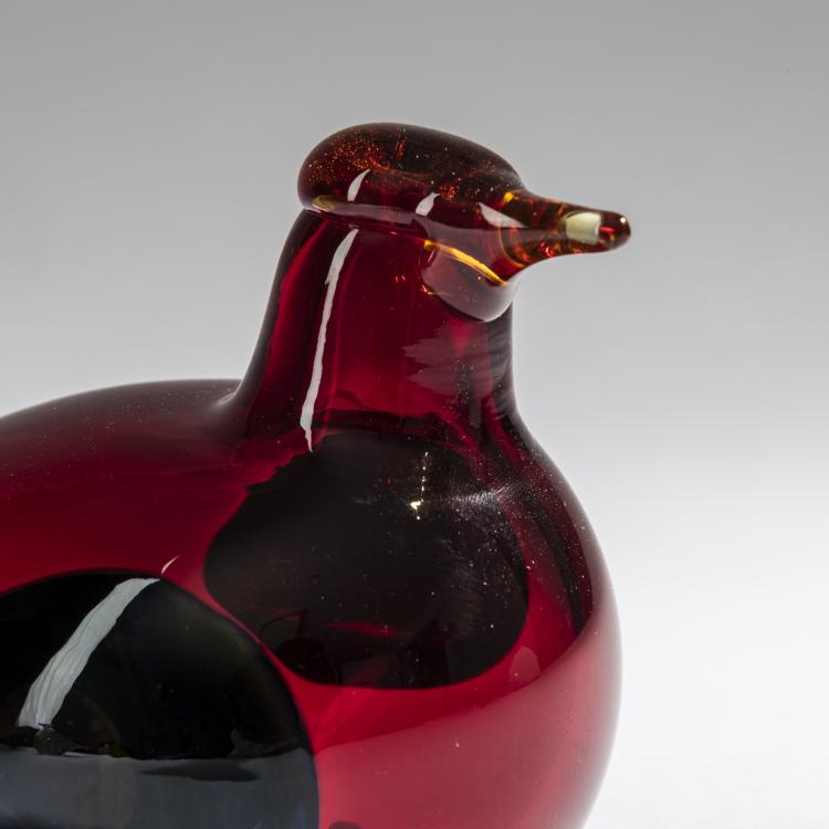 Bild 3 zu Objekt, Scarlet tangars (Fallingwater Red), 2003, Oiva Toikka, Nuutaj&auml;rvi, Notsj&ouml;; Iittala, Kalvola, 161D 983