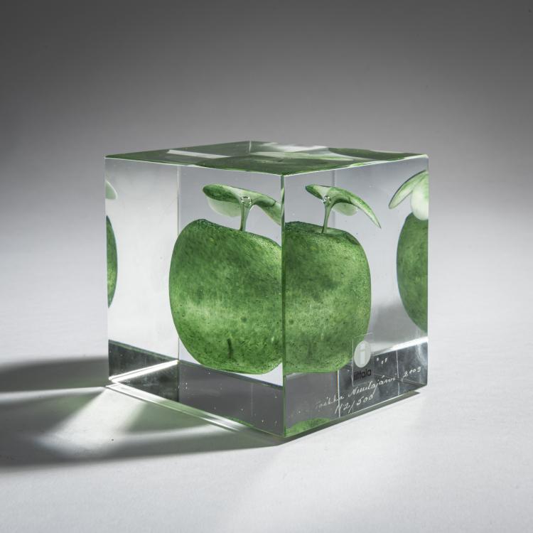 Bild 5 zu Objekt, Gr&uuml;ner 'Unikat'-W&uuml;rfel, 2009, Oiva Toikka, Nuutaj&auml;rvi, Notsj&ouml;; Iittala, Kalvola, 161D 1053