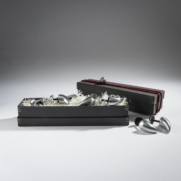 Bild 2 zu Objekt, 6 'Mimi Bayou' door handles, 1987, Philippe Starck, O.W.O, Montfort-l'Amaury, 161C 707