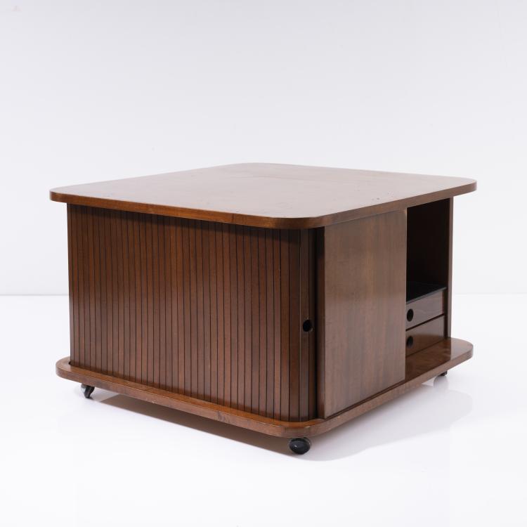 Hauptbild zu Objekt, Coffee table / bar on casters, 1960s, Gianfranco Frattini (attributed), Bernini, Carate Brianza (zugeschrieben), 161A 105