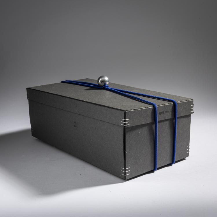 Bild 4 zu Objekt, 2 'Chab Wellington' coat hooks, 1987, Philippe Starck, O.W.O, Montfort-l'Amaury, 161C 708