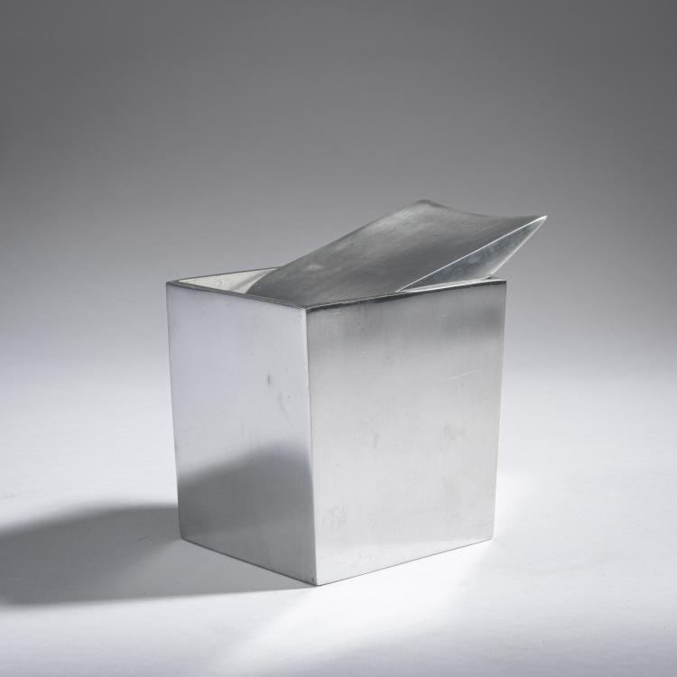 Hauptbild zu Objekt, Aschenbecher 'Ray Hollis', 1986, Philippe Starck, XO, Brie-Comte-Robert, 161C 705