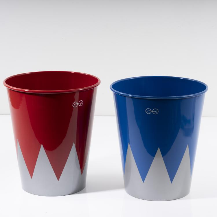 Hauptbild zu Objekt, 2 'Colucci' stools / containers, 1986, Philippe Starck, Driade Aleph, Mailand., 161C 721