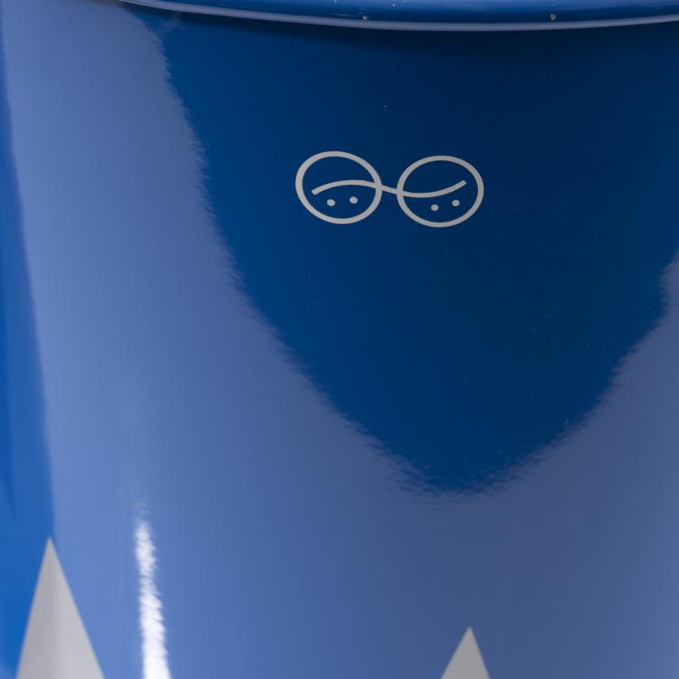 Bild 5 zu Objekt, 2 'Colucci' stools / containers, 1986, Philippe Starck, Driade Aleph, Mailand., 161C 721