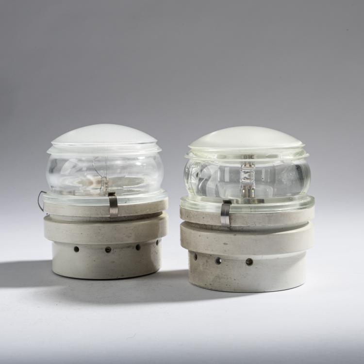 Hauptbild zu Objekt, 2 'Fresnel 1148' wall lights, 1964-65, Joe Colombo, Oluce, Mailand, 161A 108