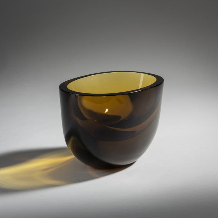 Bild 2 zu Objekt, 'Sommerso giallo topazio brusciato' bowl, 1957, Flavio Poli, Seguso Vetri d'Arte, Murano, 161B 372