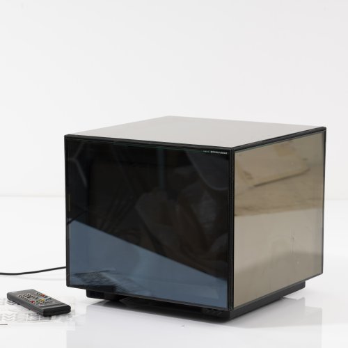 'Cuboglass' television, 2002