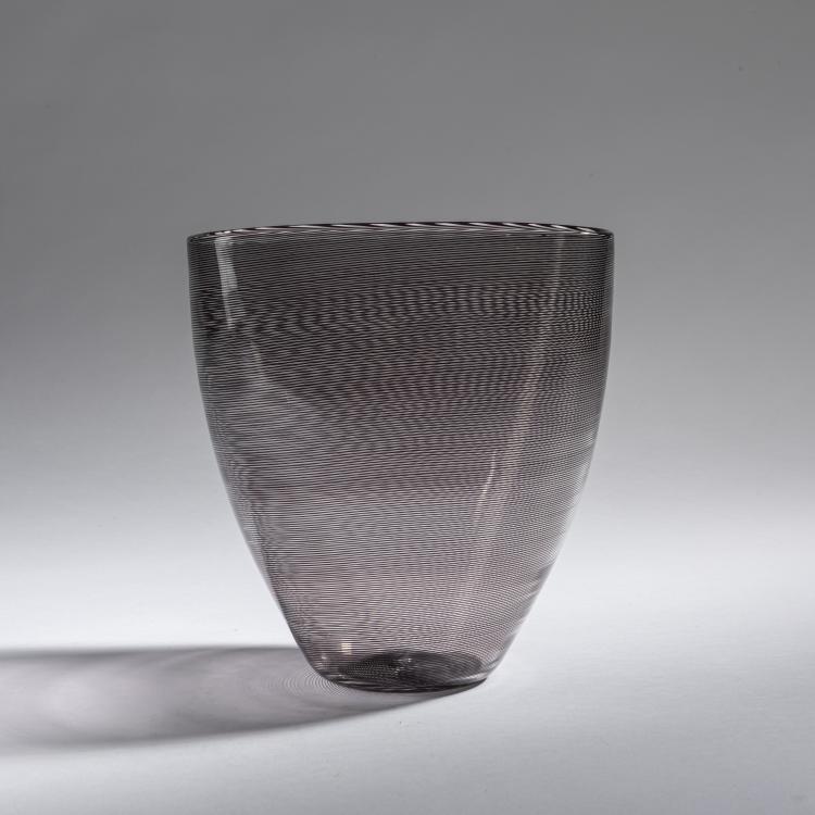 Hauptbild zu Objekt, Vase 'Mezza filigrana', 1934-36, Carlo Scarpa, Venini & C., Murano, 161B 273