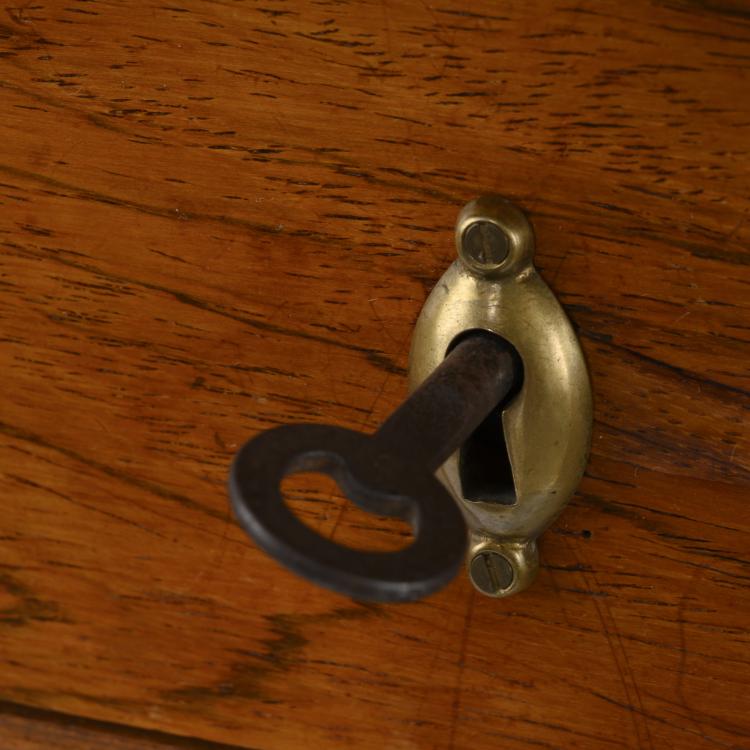 Bild 3 zu Objekt, Music cabinet, c. 1900, Emile Gall&eacute;, Gall&eacute;, Emile, Nanc, 162C 328