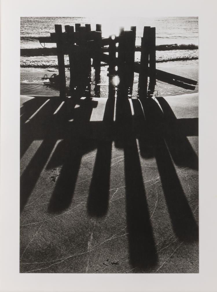 Bild 3 zu Objekt, Portfolio 'Douze Photographies de Lucien Clergue', 1960-1969 (Druck 1970), Lucien Clergue, Editions Arelatys, Paris, 163D 607