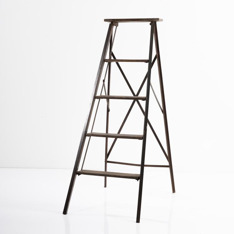 Bild 1 zu Objekt, Folding ladder, 1920 / 30s, Frankreich (zugeschrieben), 161C 605
