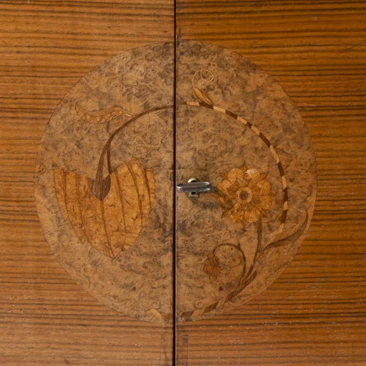 Bild 5 zu Objekt, Sideboard, 1920s, Vereinigte Werkst&auml;tten, M&uuml;nchen, 161C 448