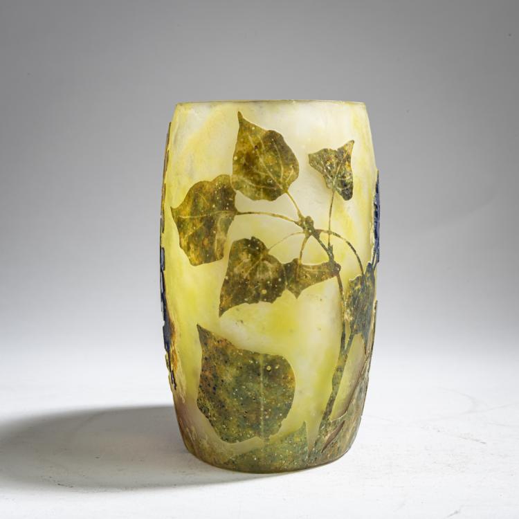 Bild 1 zu Objekt, Vase 'Je meurs o&ugrave; je m'attache', um 1910, Nancy Daum Fr&egrave;res, Daum Fr&egrave;res, Nancy, 162B 106