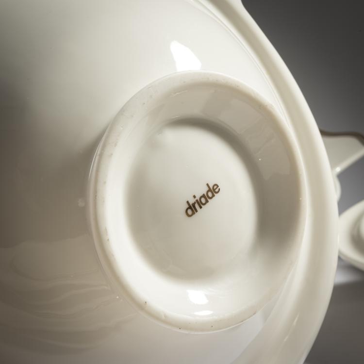 Bild 3 zu Objekt, 'Albertine' tableware from the 'Follies' series, 1989, Bořek &Scaron;&iacute;pek, Driade, Porceleyne Fles, Delft, 161C 575