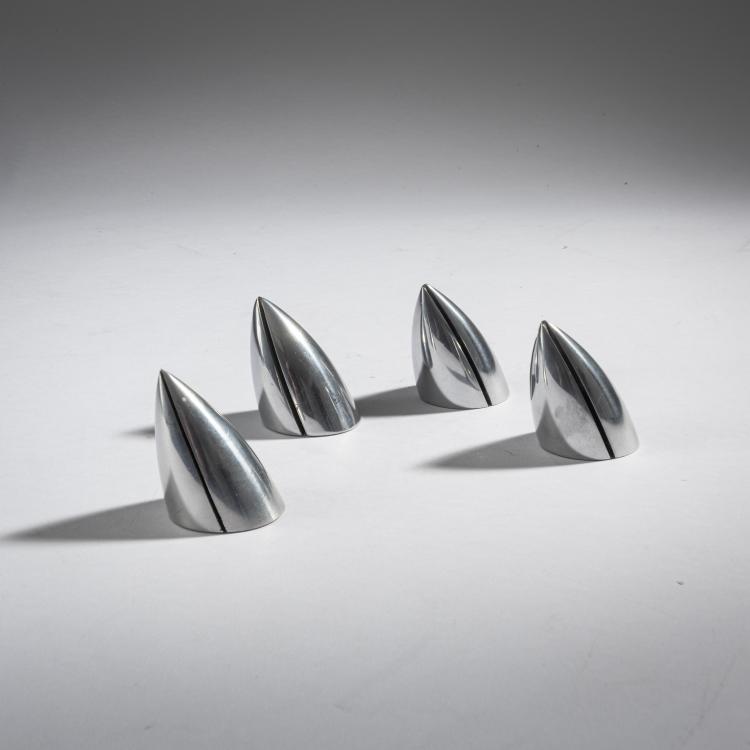Bild 1 zu Objekt, 4 'Berta Youssouf' place card holders, 1987, Philippe Starck, Officina Alessi, Frankreich, 161C 741
