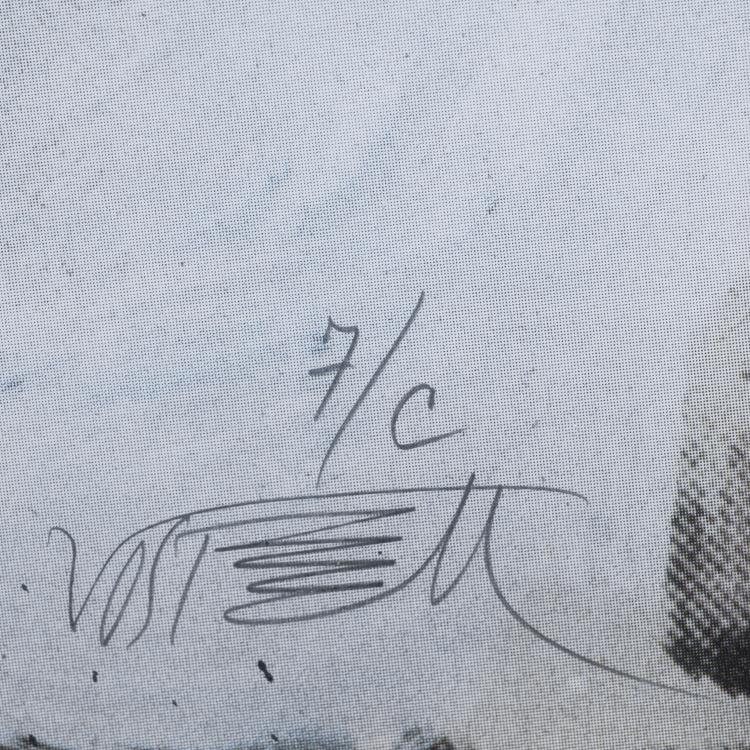 Bild 1 zu Objekt, 'Berlin 9.11.1989, Brandenburger Tor/ Wer ohne S&uuml;nde ist, erhebe den ersten Stein', 1990, Wolf Vostell, 163D 691