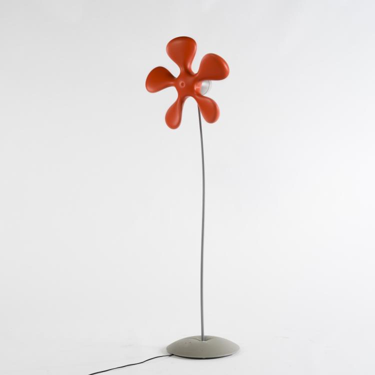 Bild 1 zu Objekt, 'Flowerpower' pedestal fan, 2001, Markus Heckenhausen,Reinhard Zetsche, Authentics GmbH, G&uuml;tersloh, 161C 628
