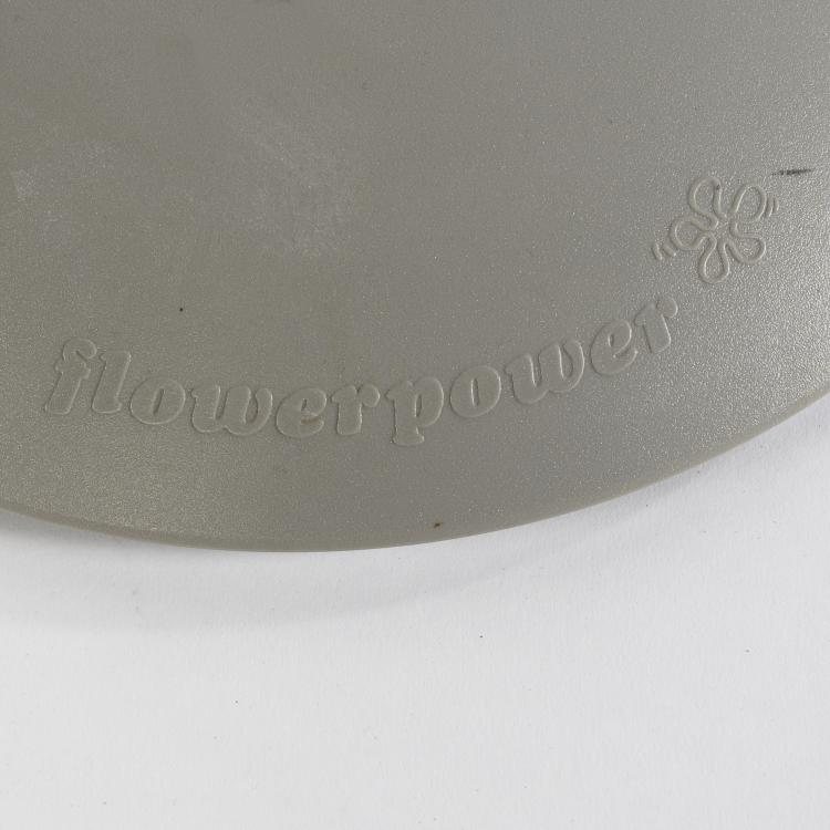 Bild 6 zu Objekt, 'Flowerpower' pedestal fan, 2001, Markus Heckenhausen,Reinhard Zetsche, Authentics GmbH, G&uuml;tersloh, 161C 628