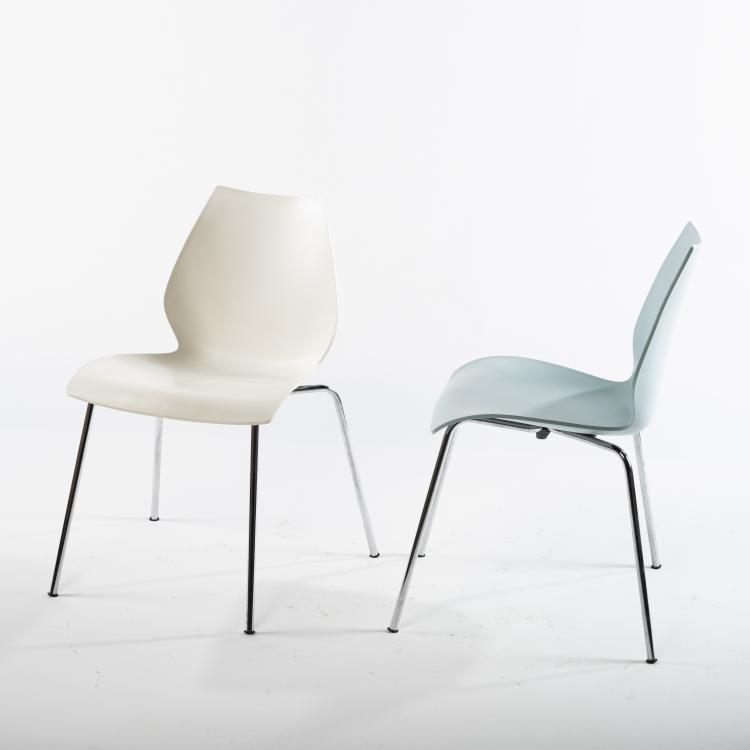 Bild 1 zu Objekt, Zwei Stapelst&uuml;hle 'Maui', 1995, Vico Magistretti, Kartell, Italien, 161A 228