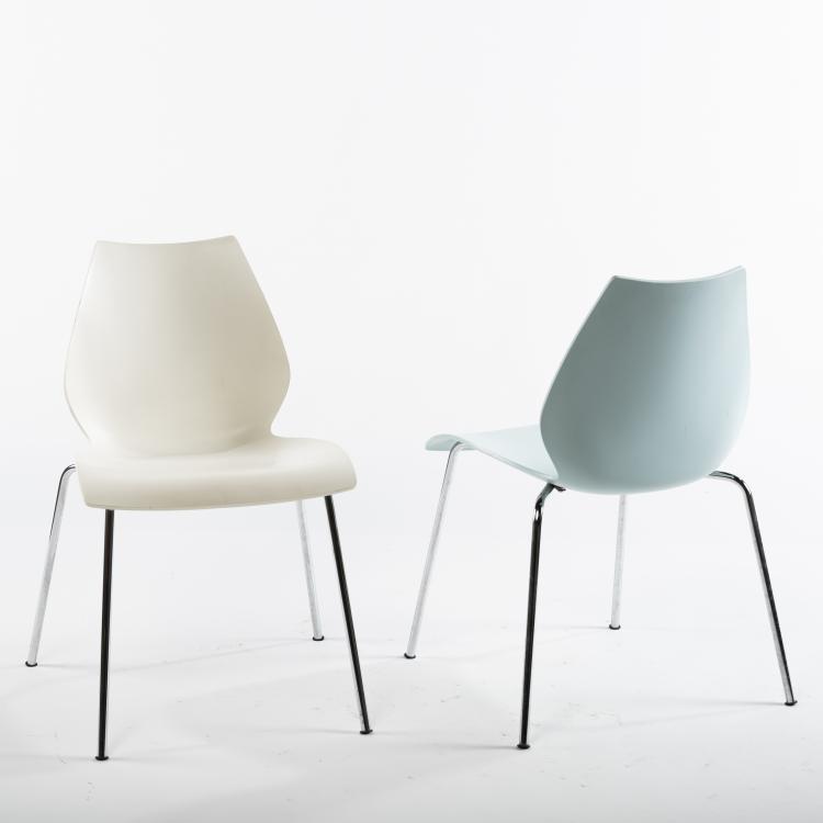 Bild 2 zu Objekt, Zwei Stapelst&uuml;hle 'Maui', 1995, Vico Magistretti, Kartell, Italien, 161A 228