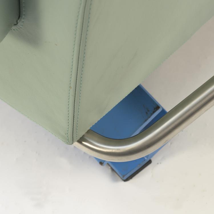 Bild 3 zu Objekt, 'Vod&ouml;l himmelblau' armchair, 1988, Helmut Swiczinsky,Wolf D. Prix, Coop Himmelb(l)au, Vitra Design, Weil am Rhein, 161C 772