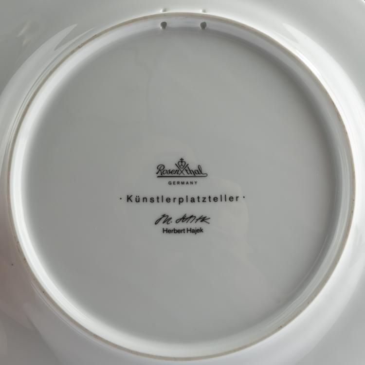 Bild 3 zu Objekt, Vier K&uuml;nstlerteller, 1991-1996, Elvira Bach,Otto Herbert Hajek,Roy Lichtenstein,Frank Stella, Rosenthal, Selb, 163D 697