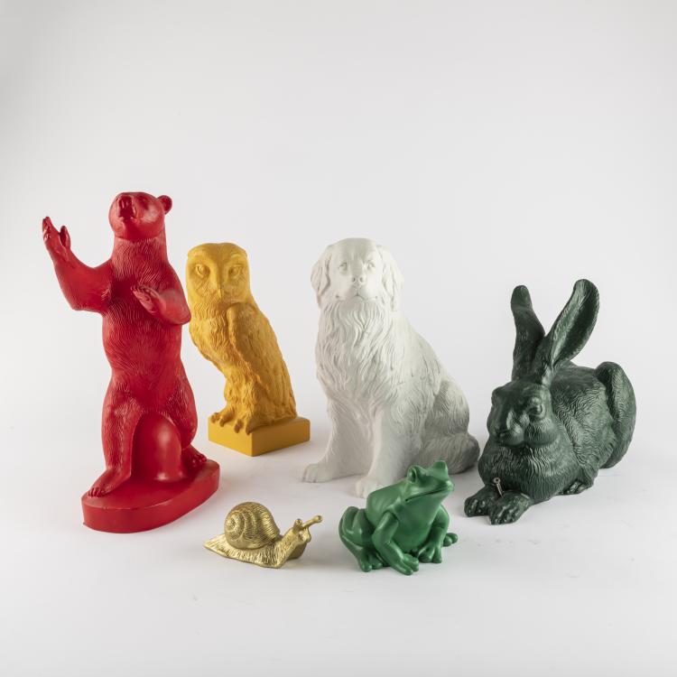 Hauptbild zu Objekt, Gr&uuml;ner 'D&uuml;rer Hase', Roter B&auml;r, Gelbe Eule, 'Wagner's Hund Russ' in Wei&szlig;, Gr&uuml;ner 'Froschk&ouml;nig', Goldfarbene 'Avantgarde-Schnecke', 1999 - 2016, Ottmar H&ouml;rl, 163D 717
