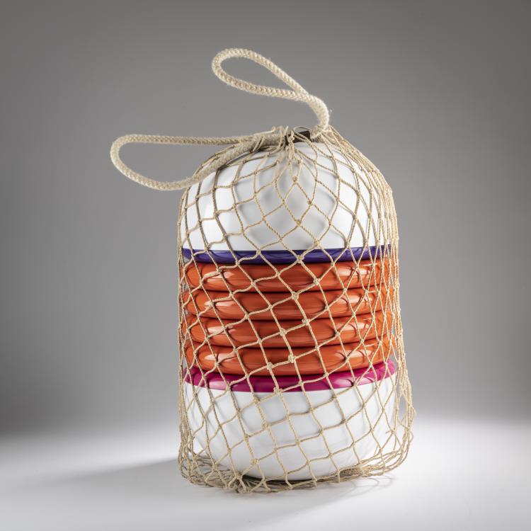 Hauptbild zu Objekt, Picknick-Geschirr mit Besteck 'Bomba', 1972, Helen von Boch,Federigo Fabbrini, Villeroy & Boch, Mettlach, 163A 112