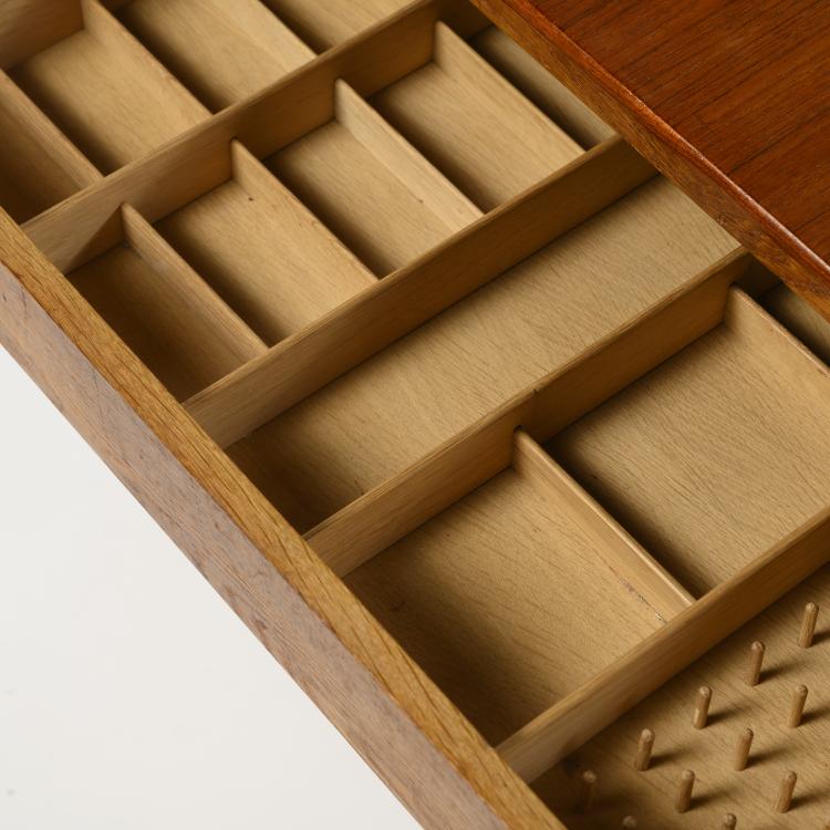 Bild 5 zu Objekt, N&auml;htisch 'AT 33', 1949, Hans J. Wegner, Tuck, Andreas, Kopenhagen, 161C 498