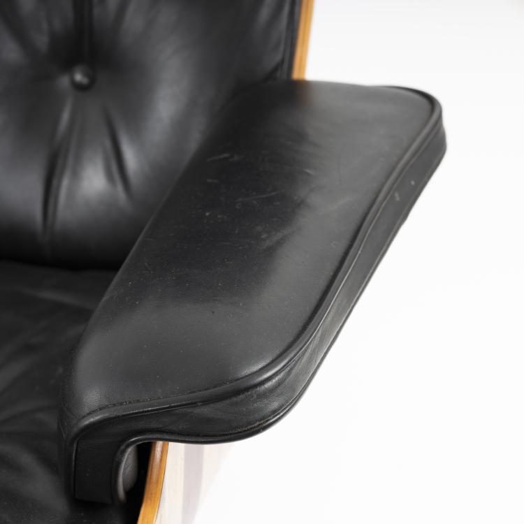 Bild 4 zu Objekt, Lounge chair '670' mit Ottoman '671', 1956, Charles Eames,Ray Eames, Vitra Design, Weil am Rhein, 163C 509
