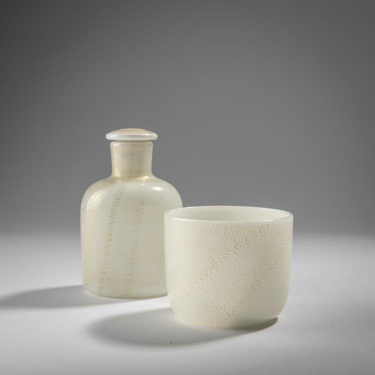 Hauptbild zu Objekt, 'Lattimo' bottle and mug, c. 1936, Carlo Scarpa, Venini & C., Murano, 163F 1176