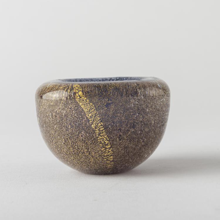 Bild 1 zu Objekt, Schale 'Sommerso a bollicine', um 1934-36, Carlo Scarpa, Venini & C., Murano, 163F 1169