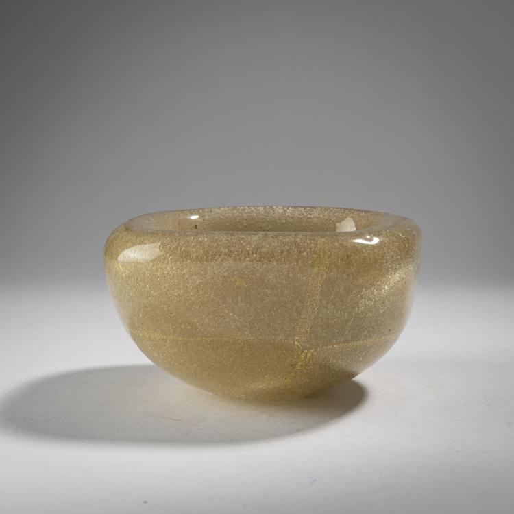 Bild 1 zu Objekt, 'Sommerso a bollicine' bowl, c. 1935, Carlo Scarpa, Venini & C., Murano, 163F 1174