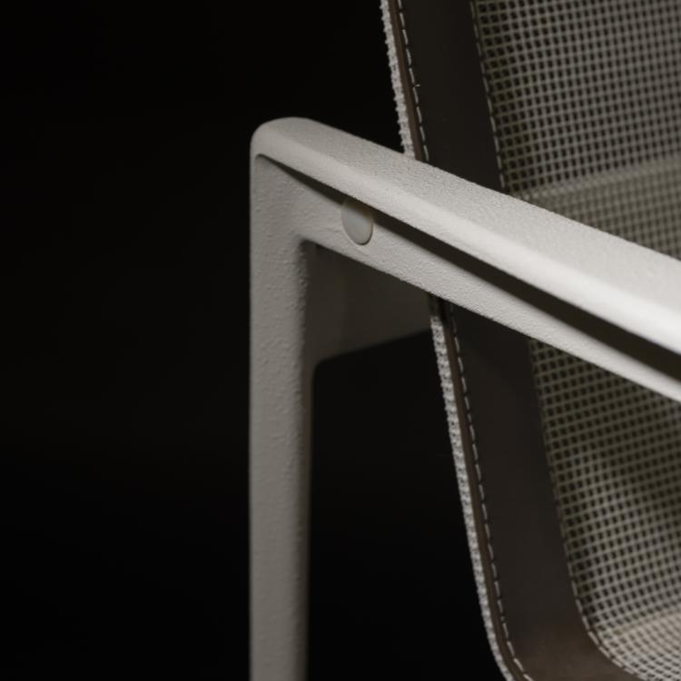 Bild 7 zu Objekt, '3425T' coffee table and two '1445A' armchairs, 1966, Richard Schultz, Knoll International, New York, 163F 1139