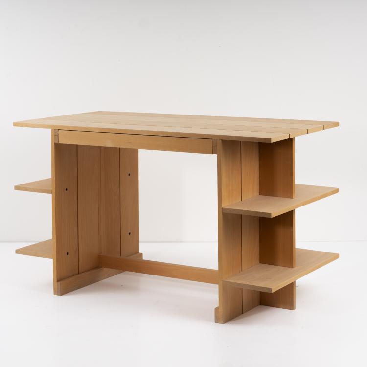 Hauptbild zu Objekt, 'Crate' desk, 1934, Gerrit Rietveld, Cassina, Mailand, 163F 1108