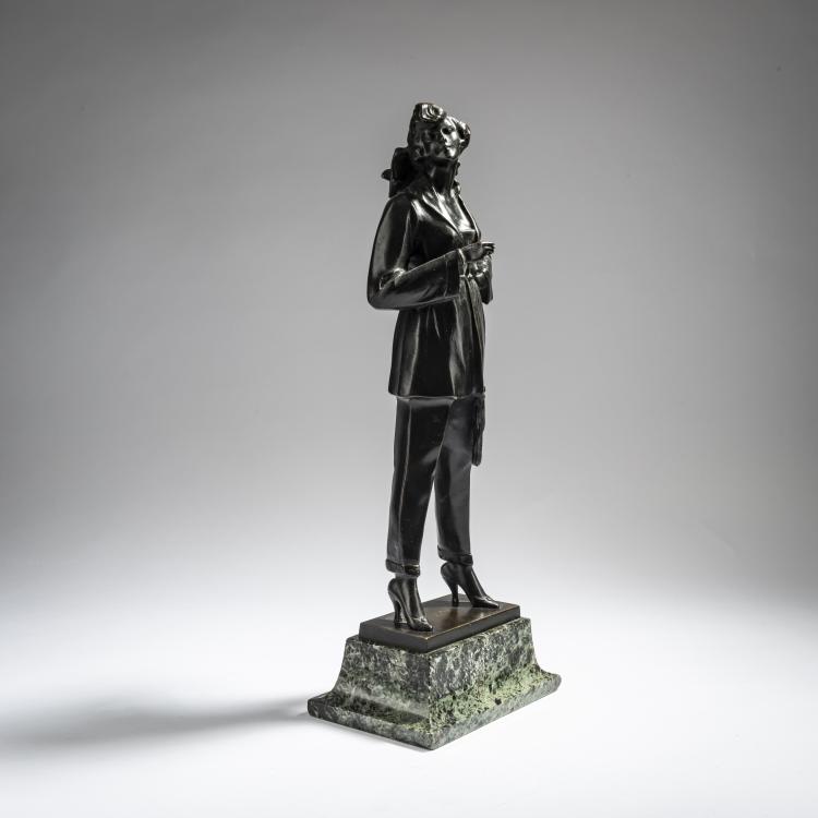 Hauptbild zu Objekt, Frau mit Zigarette, um 1928, Bruno Zach, 162C 316