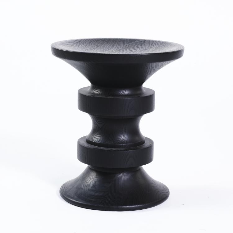 Bild 1 zu Objekt, Hocker 'Stool D' - 'black edition', 1960, Ray Eames, Vitra, Weil, 163C 536