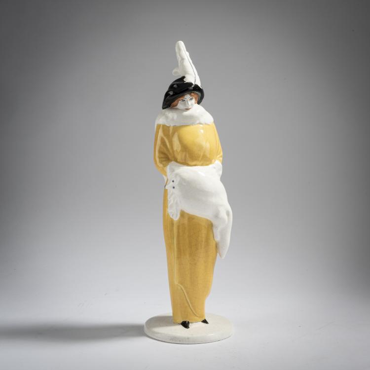 Hauptbild zu Objekt, 'Lady standing with fur', 1913/14, Eduard Klablena, Langenzersdorf, 162C 490