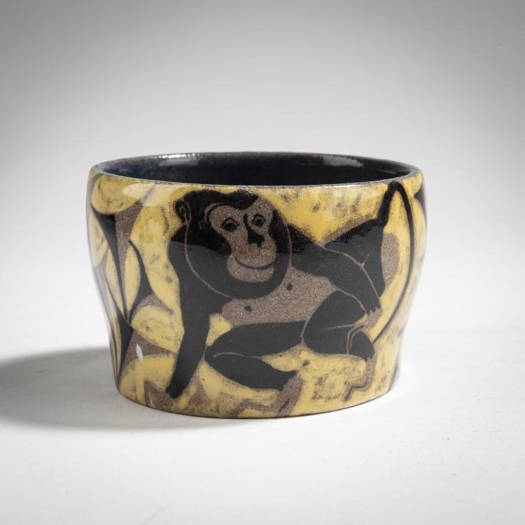 Hauptbild zu Objekt, Small cachepot with monkeys, c. 1920, Eduard Klablena, Langenzersdorf, 162C 494