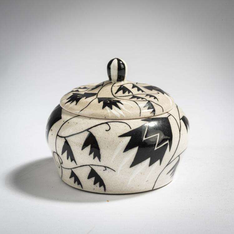 Hauptbild zu Objekt, Box and cover, c. 1920, Eduard Klablena, Langenzersdorf, 162C 497