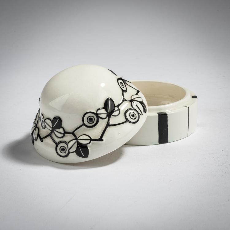 Bild 2 zu Objekt, Small box and cover, c. 1912, Bertold L&ouml;ffler, Wiener Keramik, 162C 522