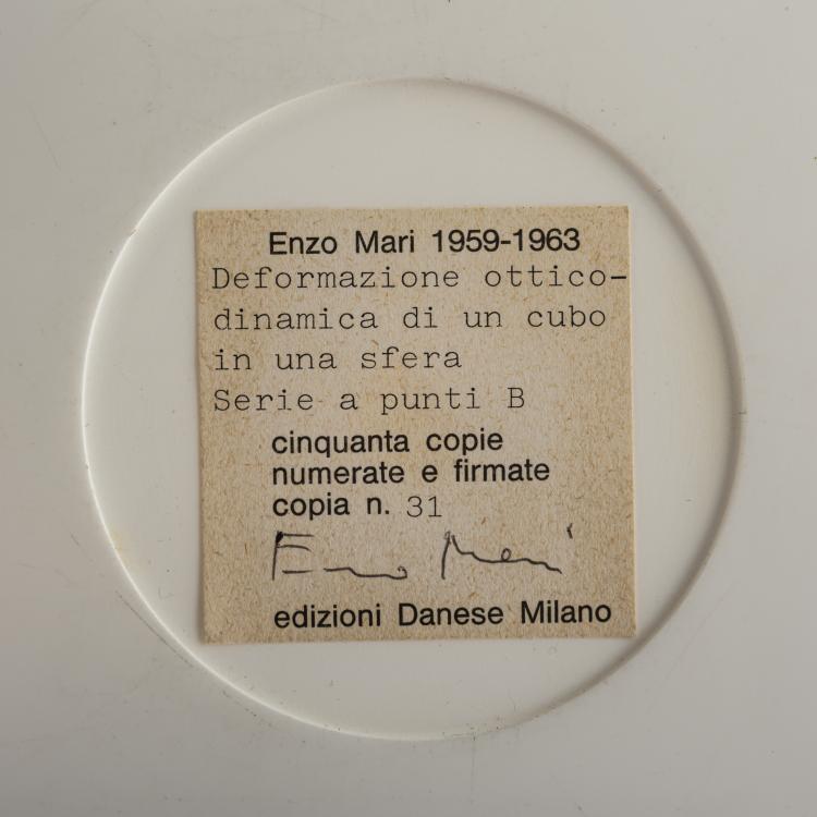 Bild 3 zu Objekt, 'Deformazione ottico-dinamica di un cubo in una sfera, Serie a punti B', 1959 - 1963, Enzo Mari, Danese, Mailand, 163B 187