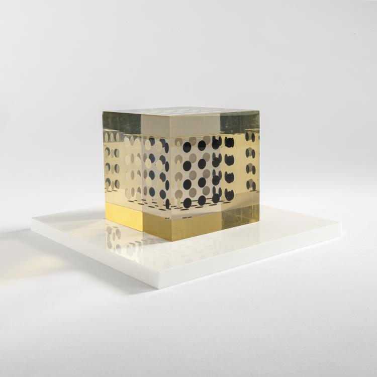 Bild 2 zu Objekt, 'Deformazione ottico-dinamica di un cubo, Serie a punti O', 1959 - 1963, Enzo Mari, Danese, Mailand, 163B 186