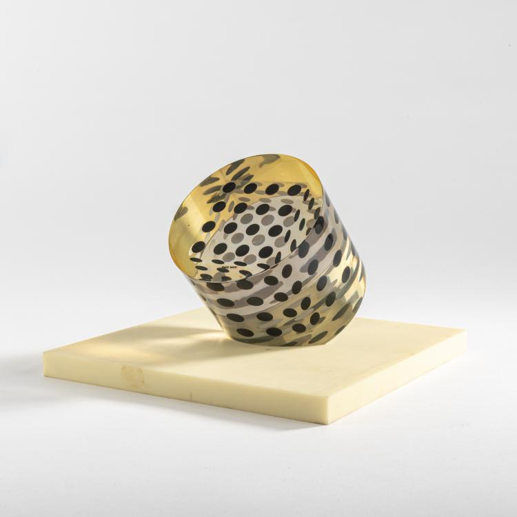 Hauptbild zu Objekt, 'Deformazione ottico-dinamica di un cubo in un cilindro, Serie a punti F', 1959 - 1963, Enzo Mari, Danese, Mailand, 163B 184